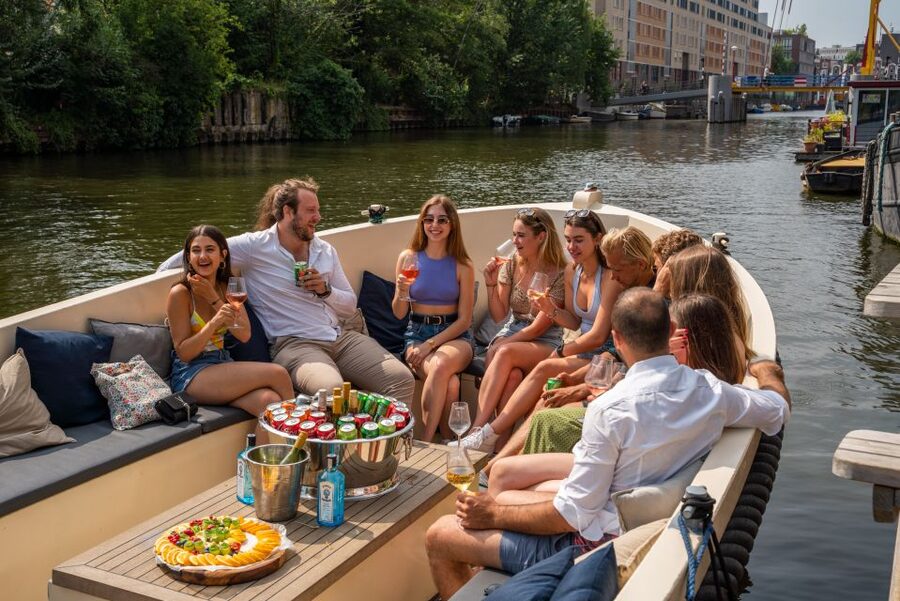 Amsterdam: Private Canal Booze Cruise with Unlimited Drinks - Herengracht, the grandest section of the route