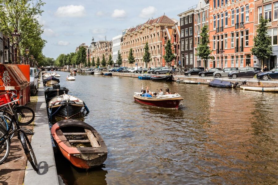 Amsterdam: Private Night Tour of Speakeasies and Bars - Moving toward Amsterdam East