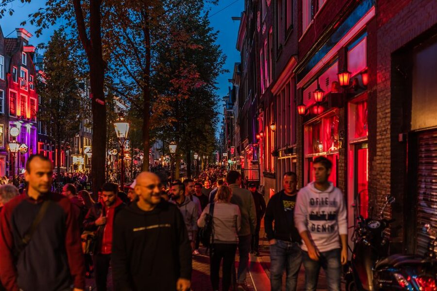 Amsterdam: Private Night Tour of Speakeasies and Bars - How the $151 price compares with the experience