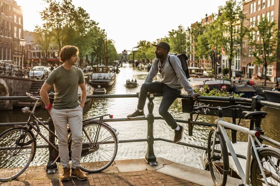 Amsterdam: Private Night Tour of Speakeasies and Bars - Timing, weather, and practical planning