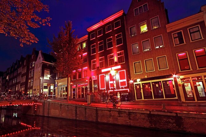 Amsterdam Red Light District Pub Crawl - Key points to know before booking