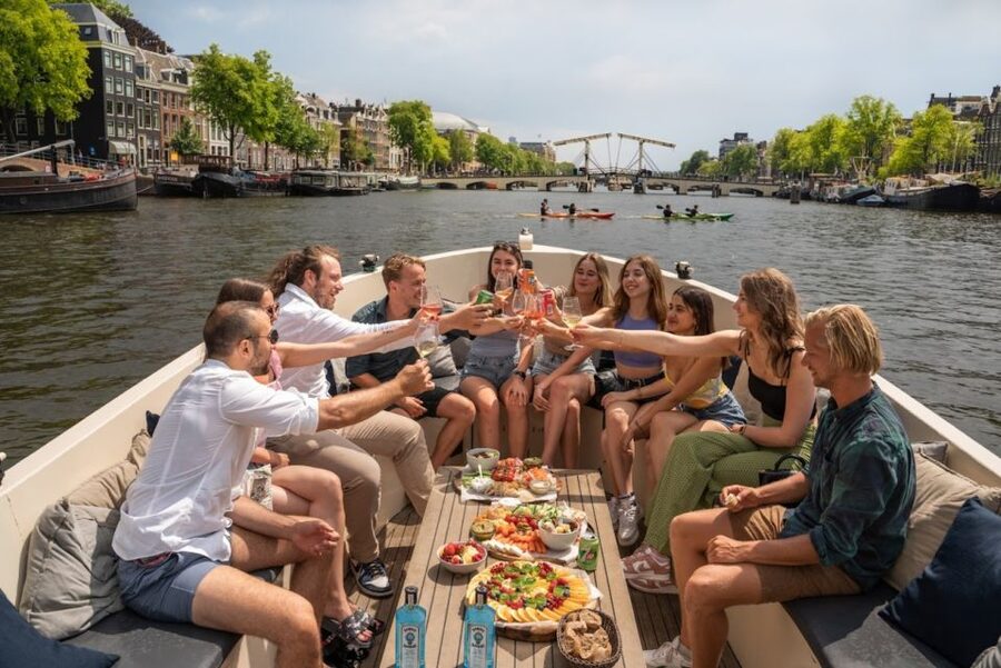 Amsterdam: Red-Light District Pub Crawl and Booze Boat Tour - Dress code, identification, and practical rules