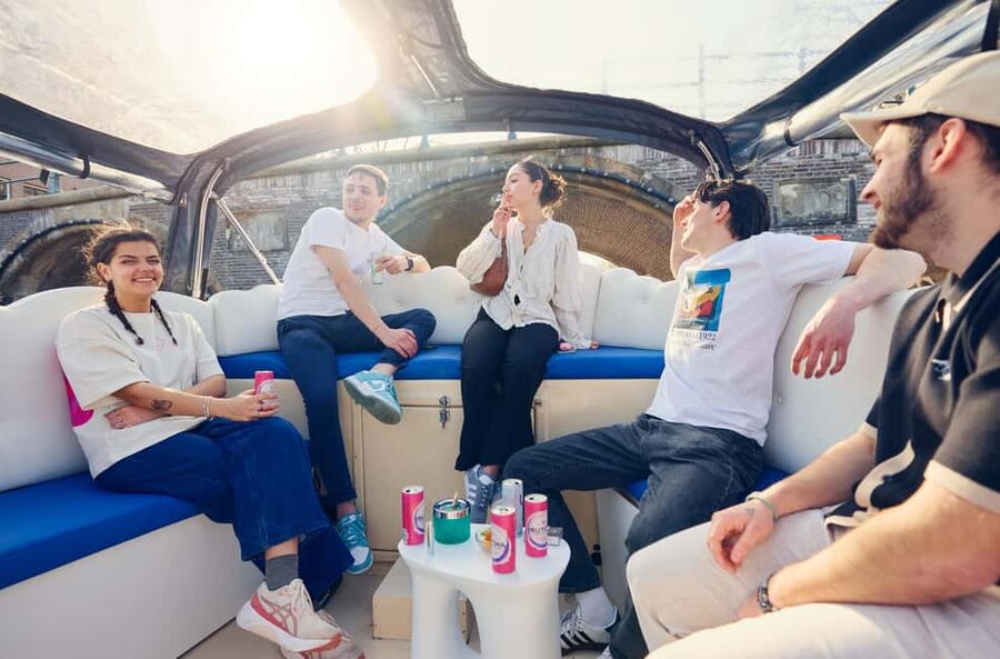 Amsterdam: Smoke & Cruise on covered Cannabis Boat With Bar - Herengracht and the Seven Bridges viewpoint