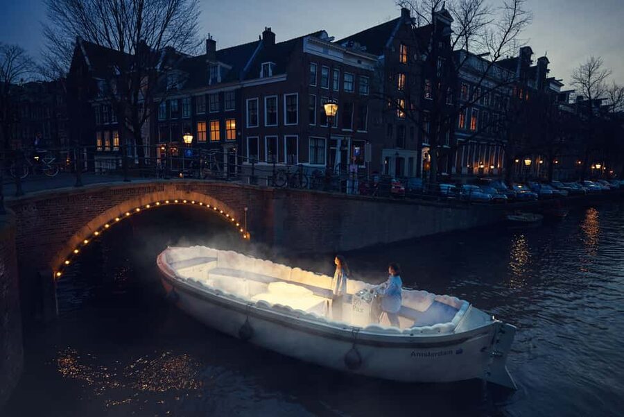 Amsterdam: Smoke & Cruise on covered Cannabis Boat With Bar - Prinsengracht and the return to Oudezijds Voorburgwal