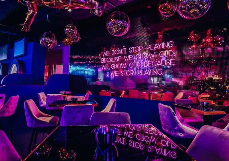 Amsterdam: The All Out - No.1 Activity Bar - Who should book The All Out