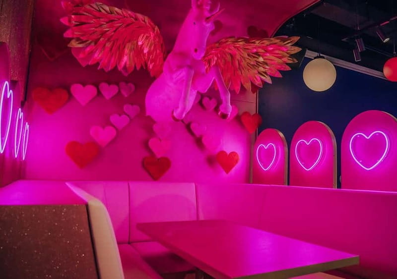 Amsterdam: The All Out - No.1 Activity Bar - Is the $9 price good value?