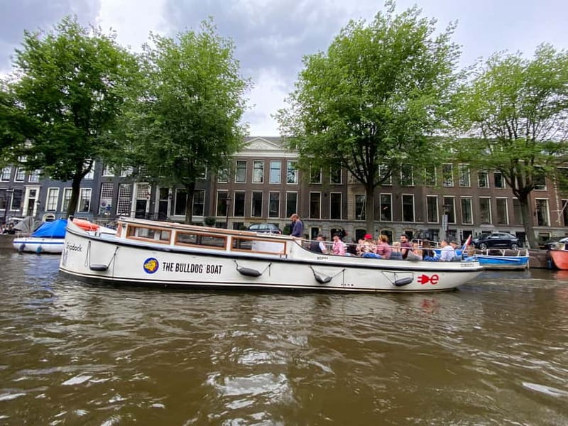 Amsterdam: The Bulldog Boat Smoke and Booze Cruise - Is $28 a fair price?