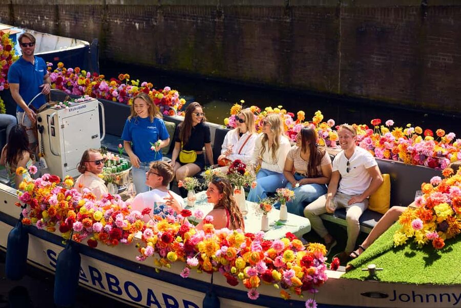 Amsterdam: The Original Flower Boat with Local Guide and Bar - Herengracht and the city’s grand canal views
