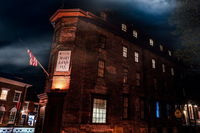 Annapolis Ghost Tours Boos & Booze Haunted Pub Crawl - Government House and a changing seat of power