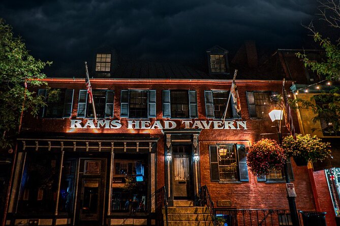 Annapolis Ghost Tours Boos & Booze Haunted Pub Crawl - Middleton Tavern and the spirit called Roland