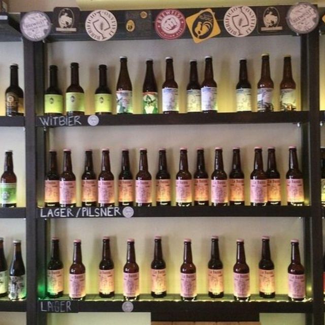 Art & Craft: Beer Tour with Street Art in Rome - The Atoche building and final aperitivo