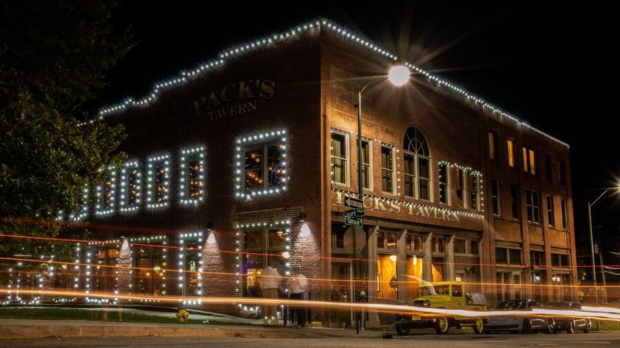Asheville: Terrors, Boos and Booze Haunted Pub Crawl - What the guides add to the experience