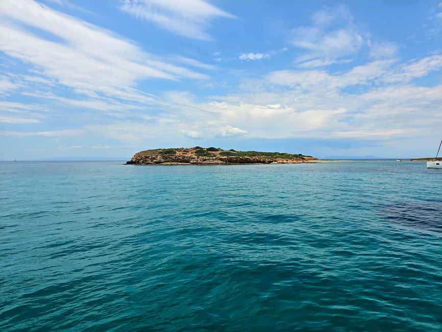 Athens: Private Catamaran Cruise w/ BBQ, Open Bar & Transfer - Sailing past Alimos, Glyfada, and Voula