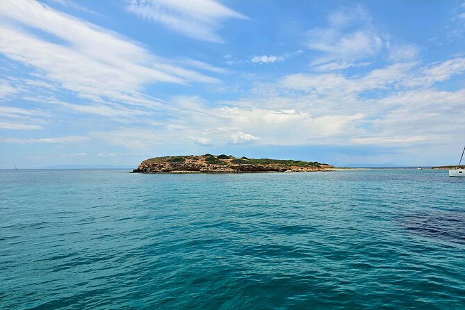 Athens Private Cruise with Meal, Open Bar & Transfer - Why the Athens Riviera works so well by boat