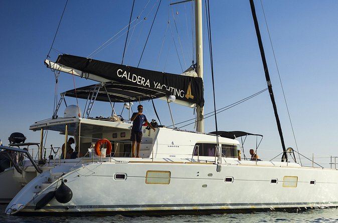 Athens Private Cruise with Meal, Open Bar & Transfer - What the Greek meal includes