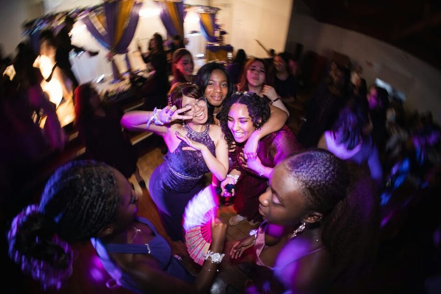 Athens Pub Crawl with 1hr Open Bar & VIP Nightclub Access - What the $22 price really buys you