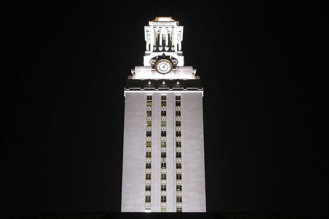 Austin Haunted Pub Crawl Walking Tour - The walking pace and group size matter