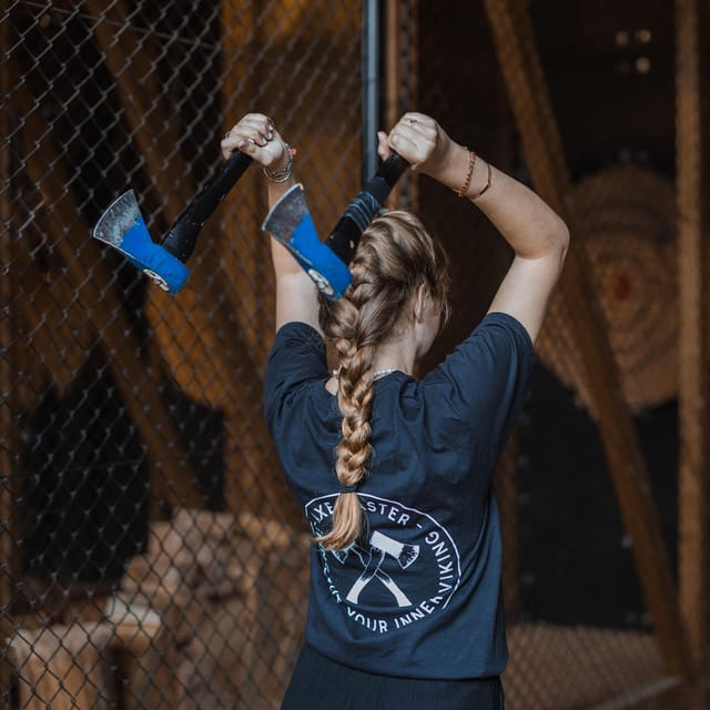 Axe Throwing Experience - Who will enjoy this Brussels activity most?