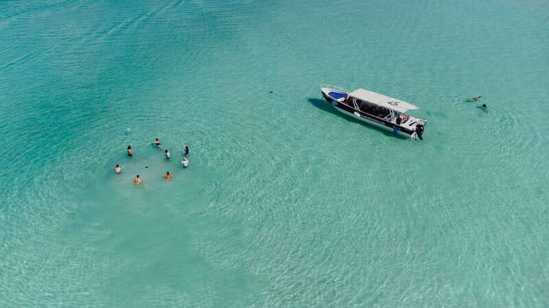 Bacalar Lagoon Sightseeing Boat Tour with Open Bar & Snack - Pirate’s Channel Starts the Afternoon