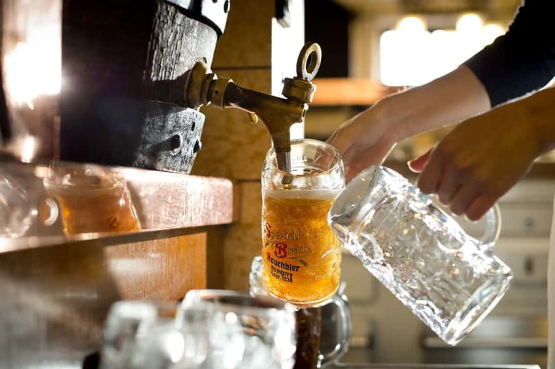 Bamberg: Historical Tour in German with Brewery Visit - The 8°C fermentation cellar and the brewing process