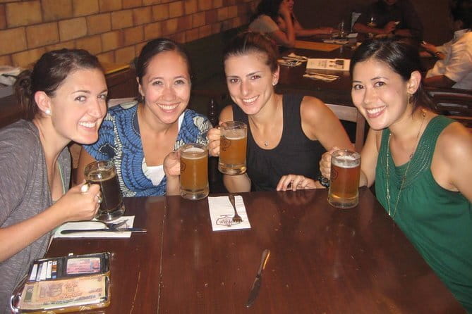 Bangalore The original Pub crawl Tour - The atmosphere and the limits of the itinerary