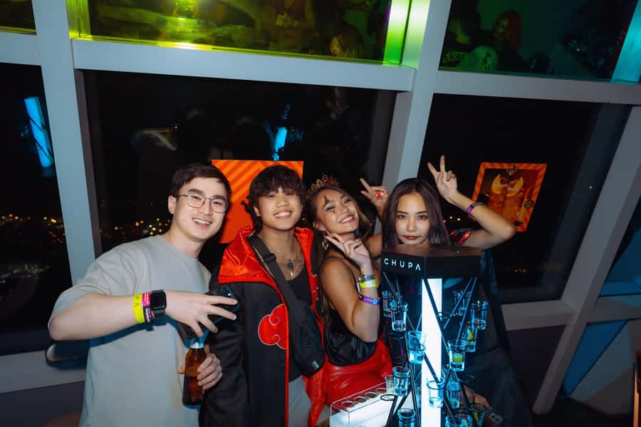 Bangkok: Bar and Club Crawl - Four stops, four different music moods