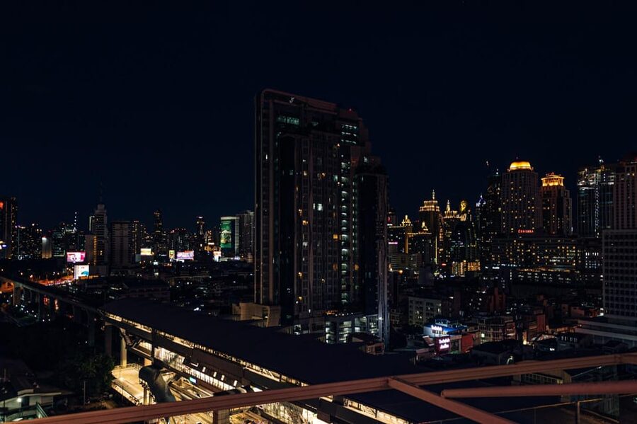 Bangkok: Barracuda Rooftop Bar Akara Hotel - How the experience compares with expectations