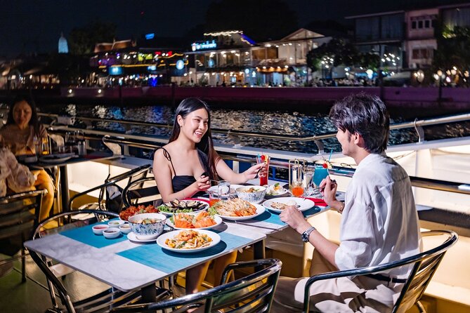 Bangkok Carnival Dinner Cruise with Free-flow Beer and Buffet - A lively night on the Chao Phraya