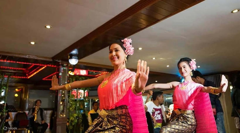 Bangkok: Luxury White Dinner Cruise Free Flow Beer and Wine - Dinner, drinks, and the buffet reality