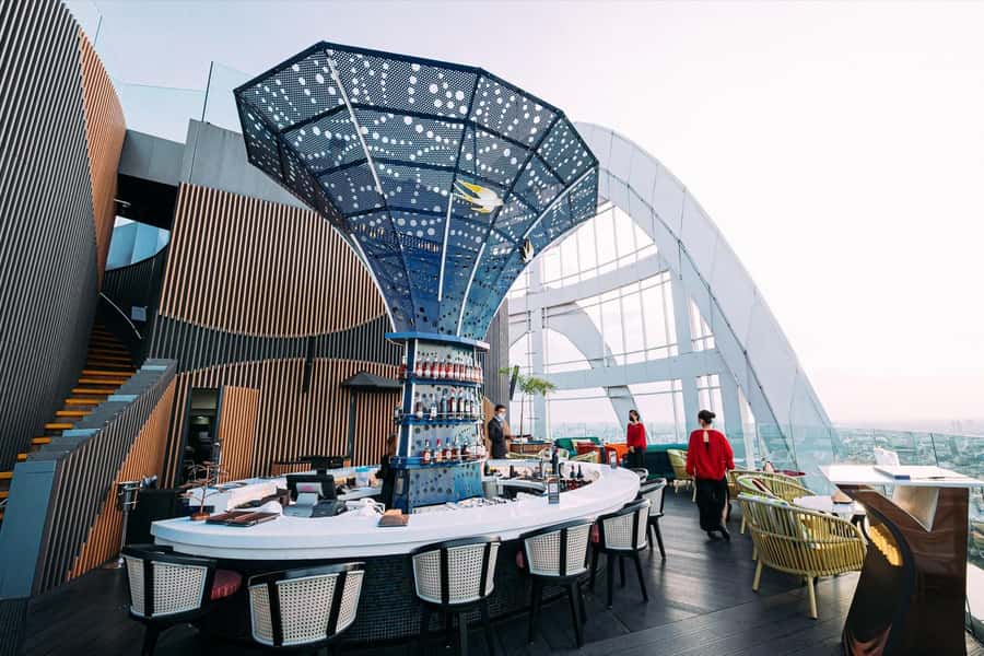 Bangkok: Red Sky 57th Floor COCOA XO Bar - Why the skyline view matters