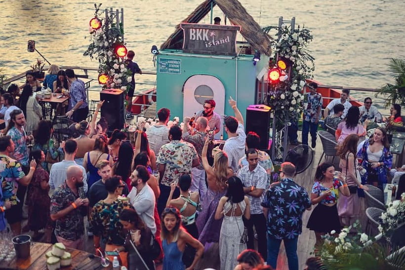 Bangkok's Best Party Boat - What Bangkok Island feels like after dark