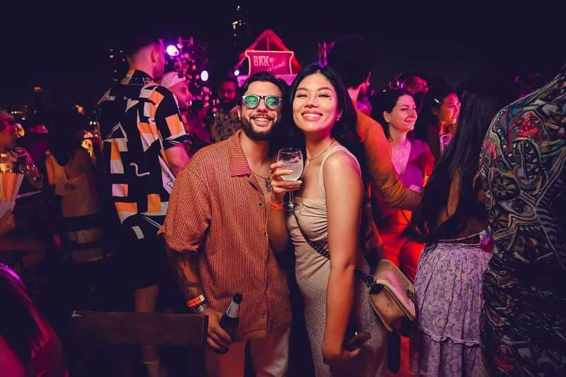 Bangkok's Best Party Boat - What the $28 price includes