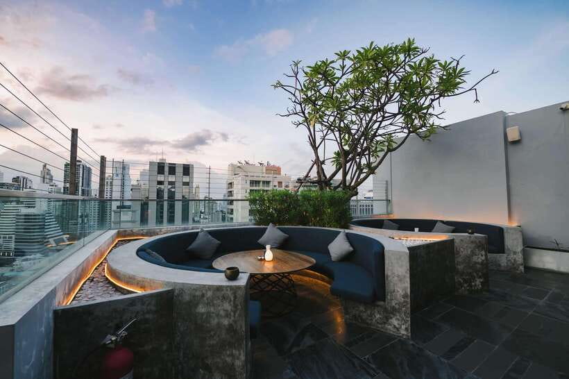 Bangkok: Sky on 20 Rooftop Bar With Free Flow Drinks - Key points to know before you go
