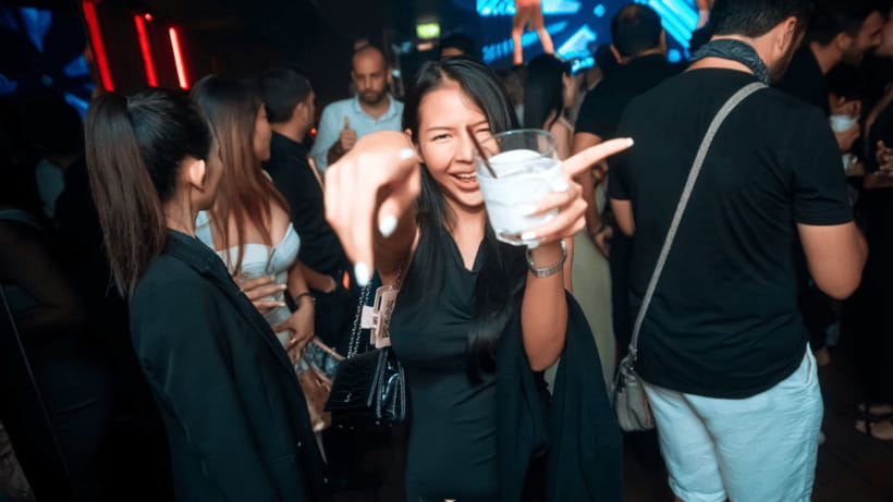 Bangkok: The Speakeasy, Rooftop & Iconic Venues Pub Crawl - Sugar Club is for the extra-late crowd