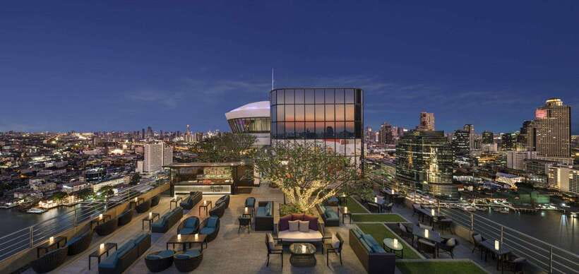 Bangkok: ThreeSixty Rooftop Bar at Millennium Hilton - Dress rules and who should book
