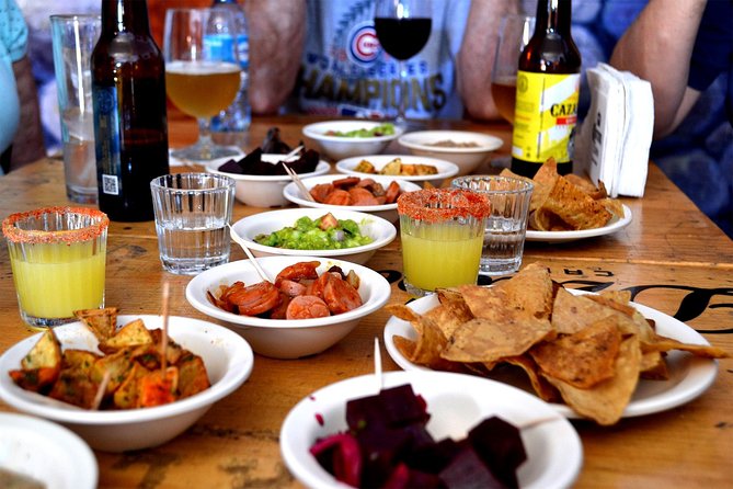 Bar Hopping Tour in Merida - Meeting at Santa Ana and getting started