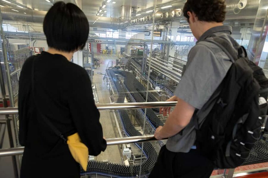 Barcelona: Estrella Damm Brewery Guided Tour with Tasting - Meeting the tour at the El Prat brewery