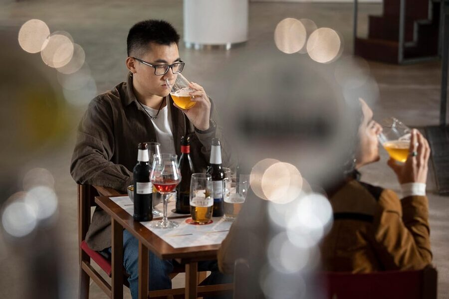 Barcelona: Estrella Damm Old Brewery Tour with Tasting - Why the tasting can feel rushed