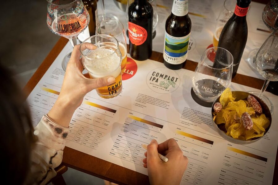 Barcelona: Estrella Damm Old Brewery Tour with Tasting - Group size, language, and accessibility