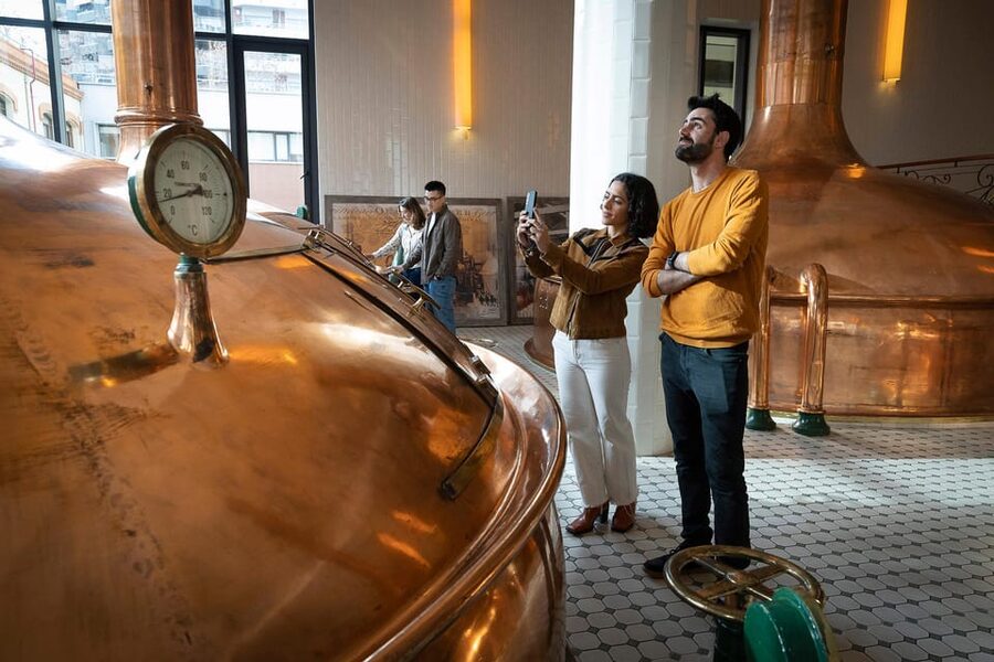 Barcelona: Estrella Damm Old Brewery Tour with Tasting - Where the tour fits into a Barcelona day