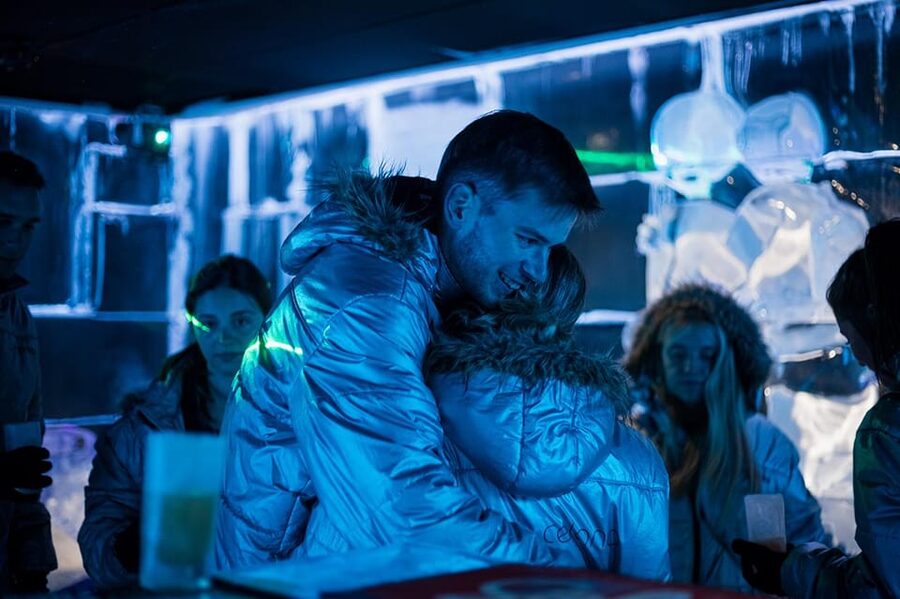 Barcelona: Ice Bar and Terrace Drinks Romantic Package - Key points at a glance