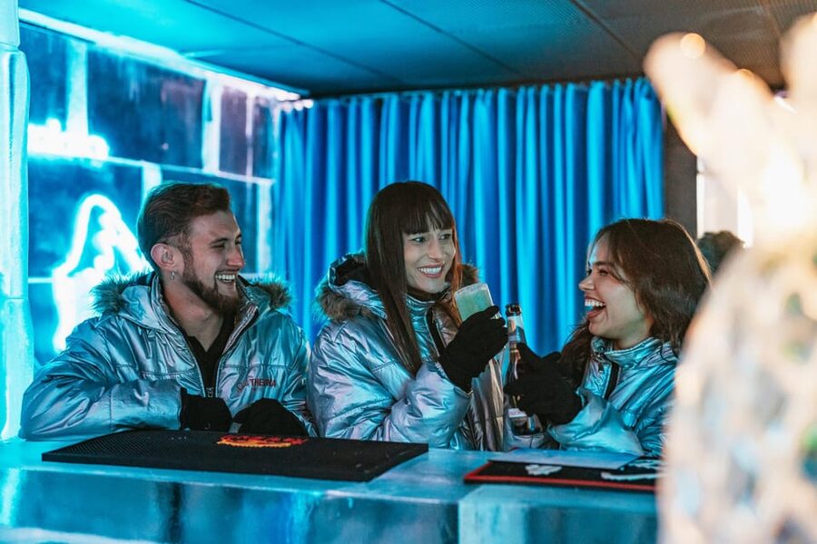 Barcelona: Icebar experience, located at the beach !! - Accessibility and practical details
