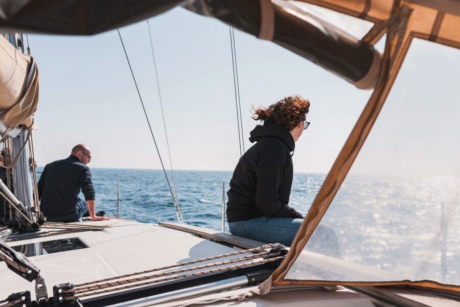 Barcelona: Midday or Sunset Sailing with Open Bar and Snacks - Setting sail from Marina Port Vell