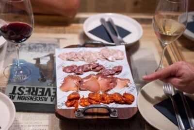 Barcelona Old Town Tapas Night: Hidden Bars, Cava & Vermut