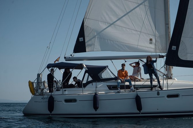 Barcelona Private Sailing Trip with unlimited drinks and snacks - The one-hour timing: useful or too short?