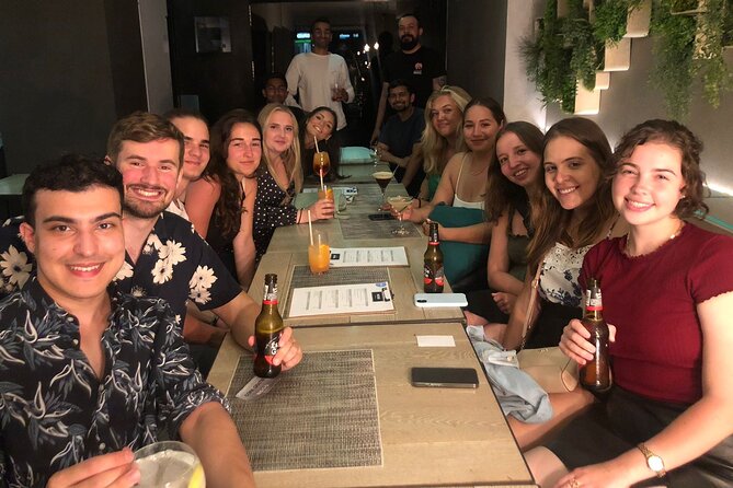 Barcelona Pub Crawl by KING -The Best Party tour & VIP Club Entry - The 10:30 pm meeting and first drinks