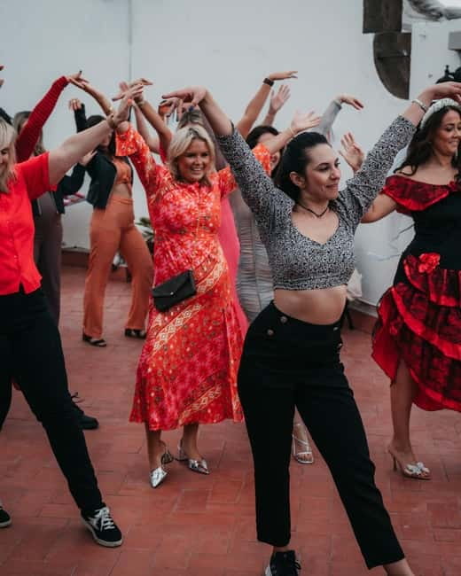 Barcelona: Rooftop Salsa Class with Bottomless Sangria - How the Two Hours Feel as a Night Out