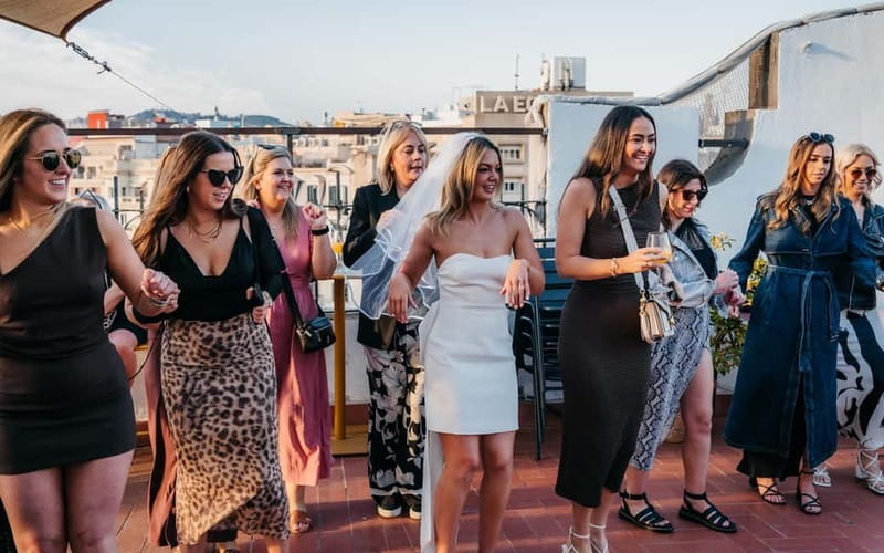 Barcelona: Rooftop Salsa Class with Bottomless Sangria - Arriving at Safestay Barcelona Passeig de Gràcia