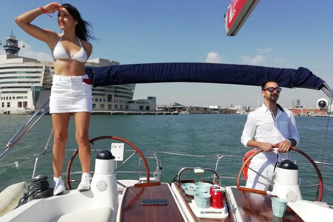 Barcelona Sailing Experience: Spanish Tapas and Premium Open Bar - What the trip feels like for different types of visitors
