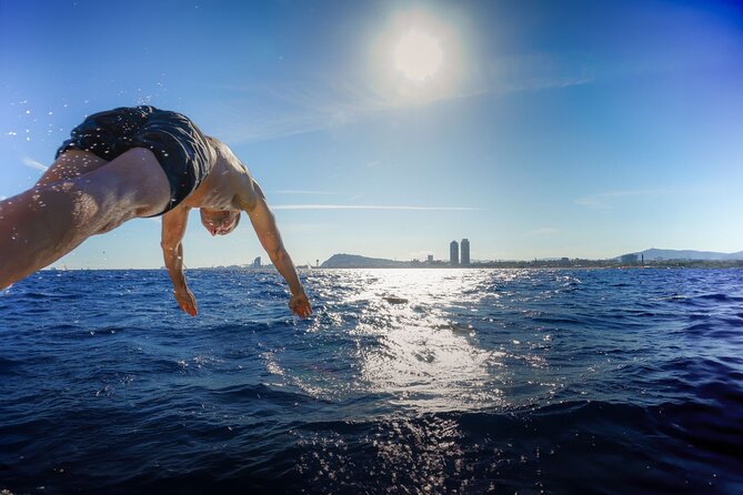 Barcelona Sailing Experience: Spanish Tapas and Premium Open Bar - Practical details that affect your choice